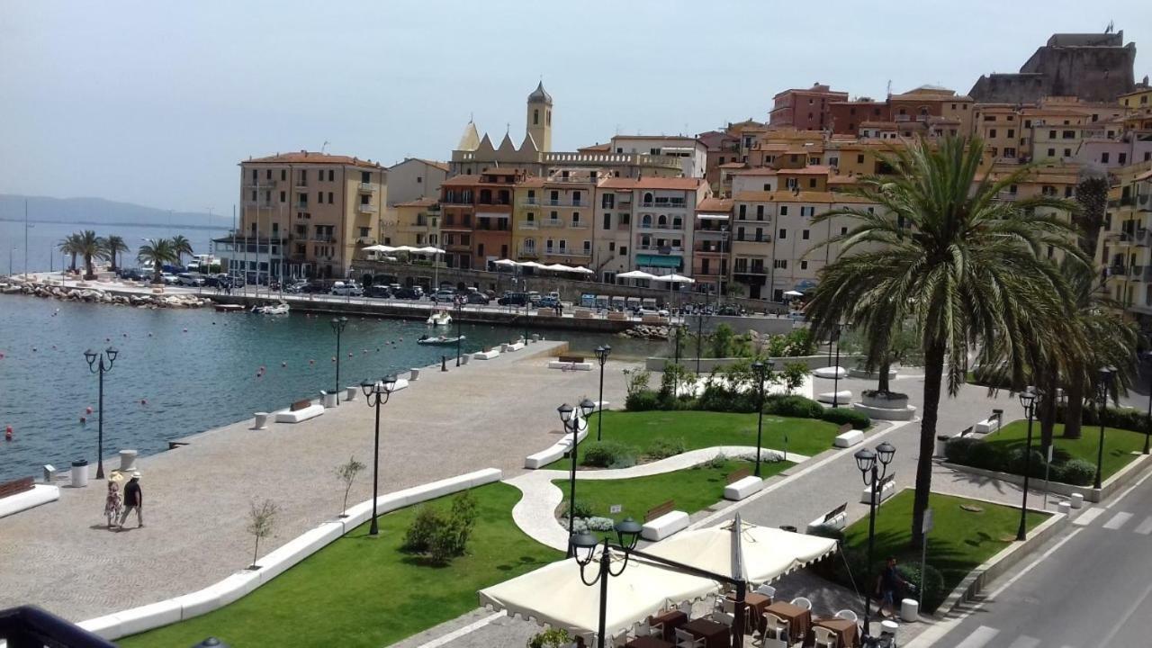 Ampio Monolocale Con Balcone Fronte Mare Villa Porto Santo Stefano  Kültér fotó