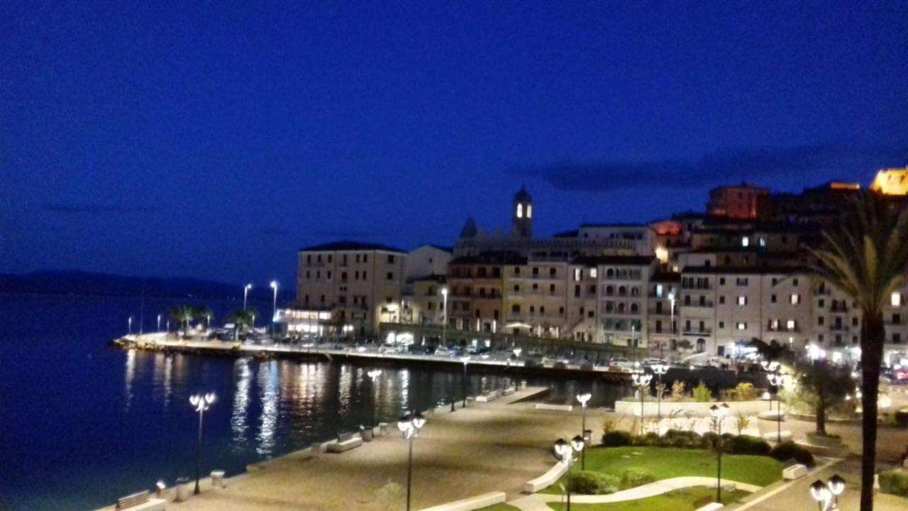 Ampio Monolocale Con Balcone Fronte Mare Villa Porto Santo Stefano  Kültér fotó